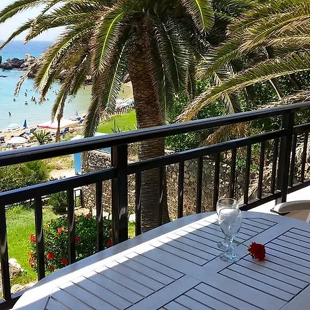 公寓 Beachfront And Villas *