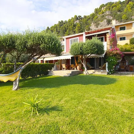 Beachfront And Villas Διαμέρισμα