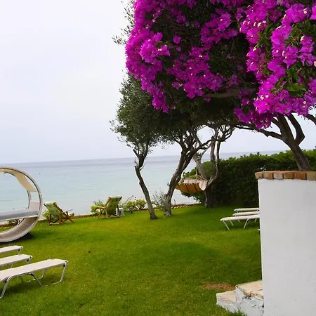 Beachfront And Villas 公寓 格利法达