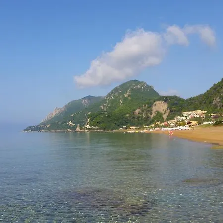 Beachfront And Villas * 格利法达