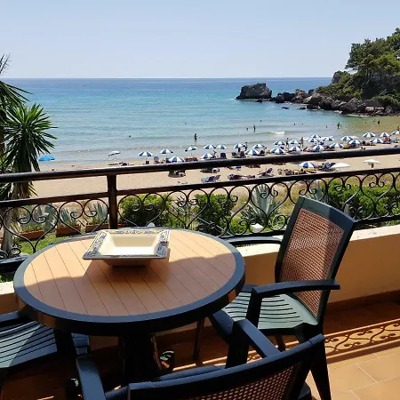 Διαμέρισμα Beachfront And Villas